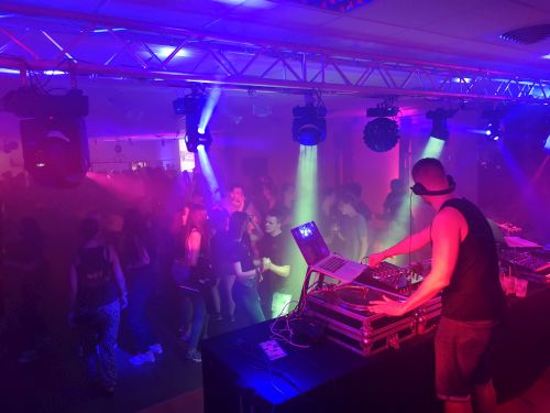 14-15 Kermes in Schwarza